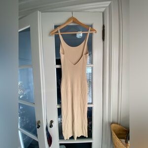 Low back ribbed midi dress